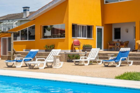 Wake up with the Sea Breeze- House with pool AP1